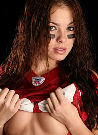 Kari Sweets football hottie